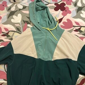 Old Navy Active Breathe On Quarter Zip Windbreaker  Hoodie